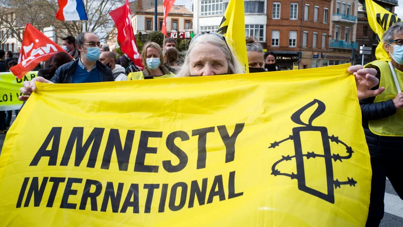 Fotografija: Amnesty International, ki se večinoma financira s pomočjo donatorjev in članov, je leta 1977 prejela Nobelovo nagrado za mir.
FOTO: Patricia Huchot-Boissier/Reuters