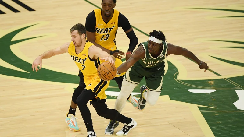 Fotografija: Goran Dragić ni imel svojega večera in Miami je izgubil z Milwaukeejem. FOTO: Quinn Harris/AFP