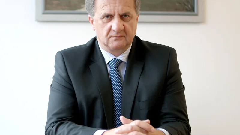 Ivan Simič med ljudmi, ki ga poznajo, velja za poštenega deloholika, skrbi pa jih, da mora za njihov okus nekoliko preveč krat pojasnjevati, da ni v konfliktu interesov. Foto Roman Šipić
