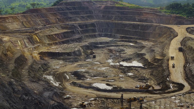 Fotografija: Novega rudnika ni mogoče zagnati na hitro, zato so cene kovin, na primer bakra, še posebno izpostavljene šokom ob nenadnem povečanju povpraševanja. FOTO: Reuters