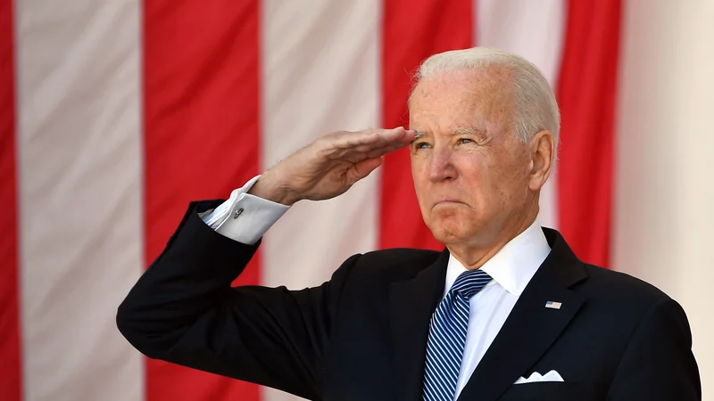Fotografija: Joe Biden je ob letošnjem spominskem dnevu zavzeto govoril o dolžnosti preživelih do padlih. Foto Mandel Ngan/AFP