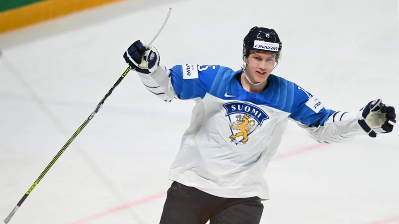 Anton Lundell je novi vzhajajoči zvezdnik finskega hokeja na ledu. FOTO: Gints Ivuskans/AFP