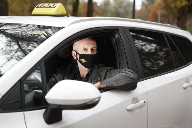 Taksist so nasprotovali predlogu novele zakona o prevozih v cestnem prometu. FOTO: Leon Vidic/Delo
