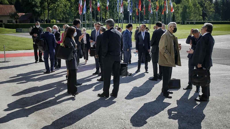 Fotografija: Posvet slovenske diplomacije na Brdu pri Kranju
Foto: Blaž Samec/Delo