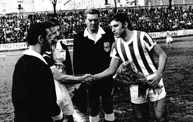 Na legendarnem bežigrajskem štadionu je Olimpija igrala veliko spektakularnih tekem, tudi proti velikim tekmecem iz Beograda. FOTO: osebni arhiv Miloša Šoškića