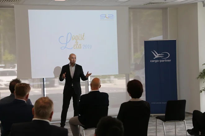 Viktor Kastelic zasluge za prejem priznanja pripisuje celotni slovenski ekipi cargo-partnerja, ki je po njegovih besedah izkazala izjemno predanost svojemu delu. FOTO: Arhiv cargo-partner