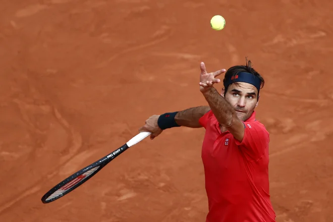 Federer ni za v staro šaro. FOTO:&nbsp;Christian Hartmann/Reuters