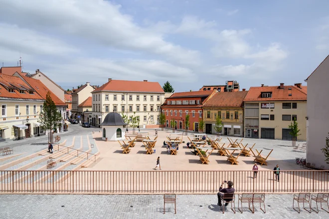 S strehe objekta tržnice se poslej odpira krasen pogled na celotno območje. FOTO: Miran Kambič
