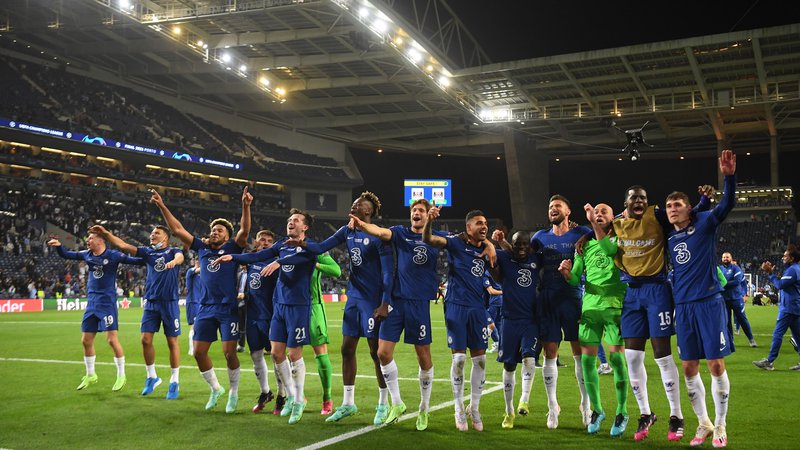 Fotografija: Nogometaši Chelseaja so navdušili svoje navijače, v času eura 2020 bodo tudi navijače reprezentanc z vseh koncev Evrope. FOTO: David Ramos/Reuters