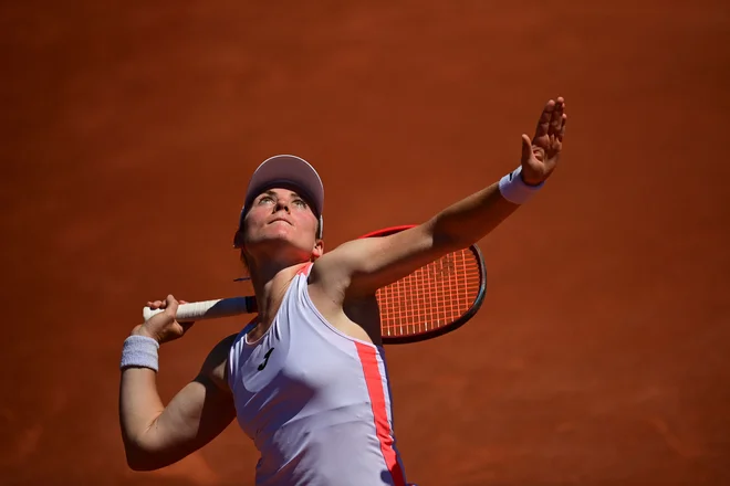 Tamara Zidanšek v Parizu pogleduje vse višje in višje. FOTO: Martin Bureau/AFP