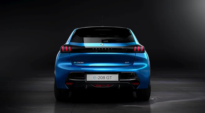 Model e-208 je na pogled praktično enak. FOTO: Peugeot