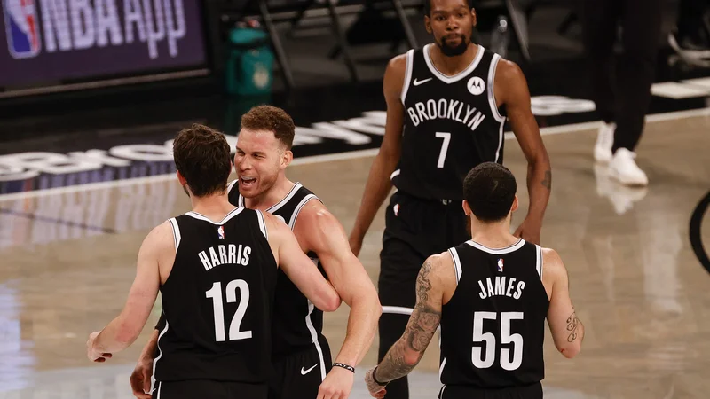 Fotografija: Slavje Newyorčanov v zadnji četrtini prve tekme z Milwaukeejem. FOTO: Tim Nwachukwu/AFP