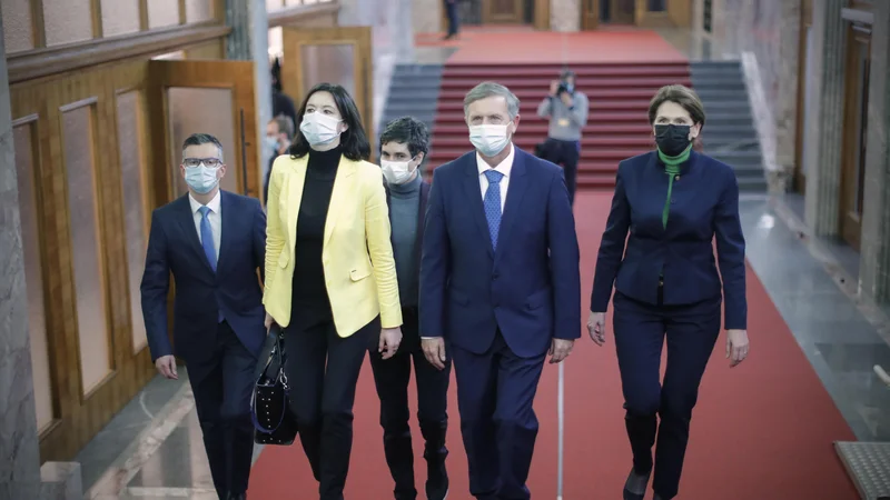 Fotografija: Karl Erjavec je SD, ki jo vodi Tanja Fajon, po besedah več nepovezanih virov na terenu odprl veliko vrat do članov in operativcev stranke Desus. FOTO: Uroš Hočevar