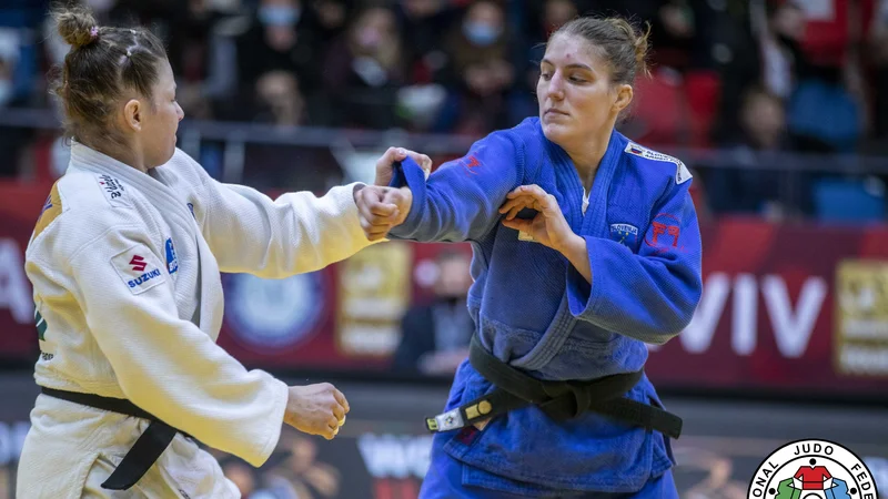 Fotografija: Ob odsotnosti Tine Trstenjak (levo), ki se pripravlja za olimpijske igre v Tokiu, bo Andreja Leški (desno) najmočnejše slovensko orožje na svetovnem prvenstvu v Budimpešti. FOTO: Gabriela Sabau/IJF