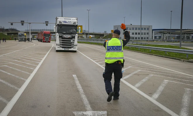 Fotografija je simbolična. FOTO: Jože Suhadolnik/Delo