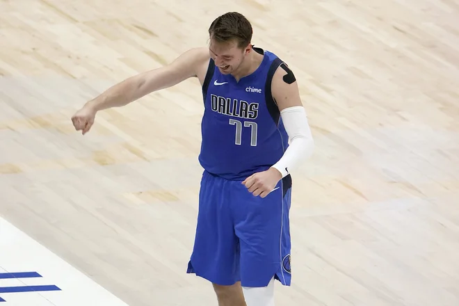 Dallas bo očitno še dolgo dom Luke Dončića. FOTO: Tom Pennington/AFP