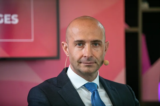 Direktor cargo-partner Slovenija Viktor Kastelic je napovedal gradnjo druge faze iLogističnega centra na Brniku. FOTO: Voranc Vogel/Delo