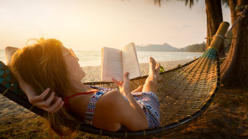 Fotografija: Tako veliko je knjig in poletje tako zelo kratko. FOTO: Shutterstock