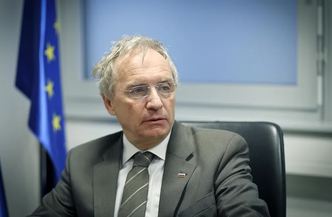 Aleš Hojs, minister za notranje zadeve, se sprašuje, ali bo mogoče doseči soglasje glede nove širitve schengna. FOTO: Jože Suhadolnik/Delo<br />
&nbsp;