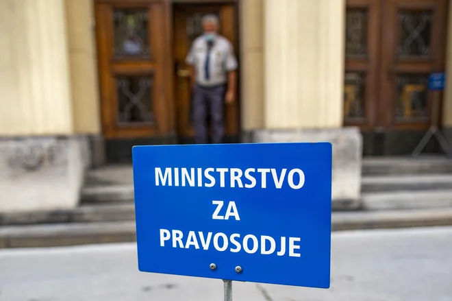 Kandidat se je v teh dneh intenzivno seznanjal, s čim vse se bo soočil, če bo imenovan za ministra. FOTO: Voranc Vogel