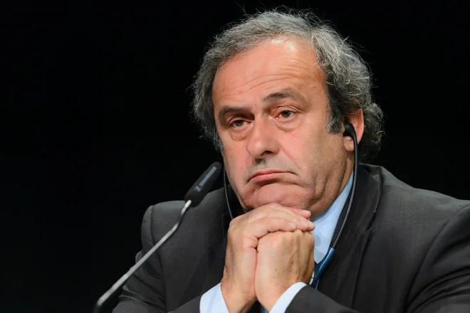 Michel Platini med kongresom Fife leta 2015 v Zürichu.&nbsp;FOTO: Fabrice Coffrini/AFP
