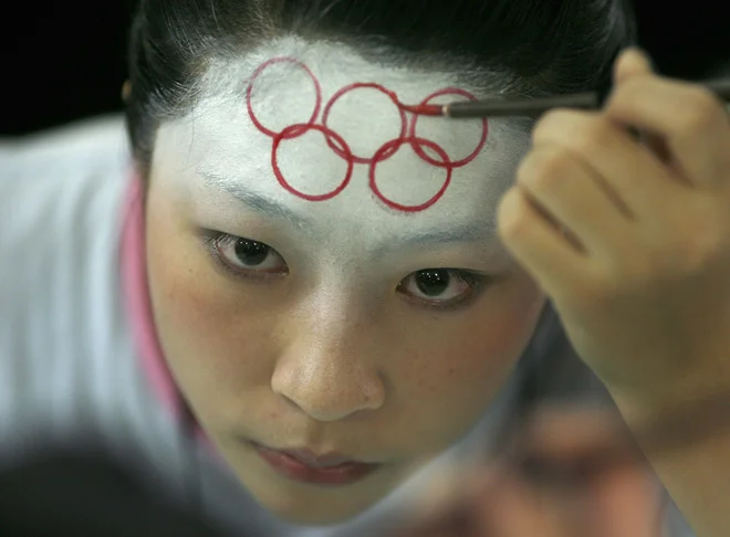 Navijači japonske teniške zvezdnice Naomi Osaka se sprašujejo, ali bo nastopila vsaj na olimpijskih igrah. FOTO: Reinhard Krause/Reuters