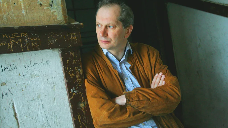 Fotografija: Josef Winkler ostaja aktualen z opozorilom, da nacizem ni izginil, ter neizprosnim opominjanjem, da smo minljivi. FOTO: Jože Suhadolnik