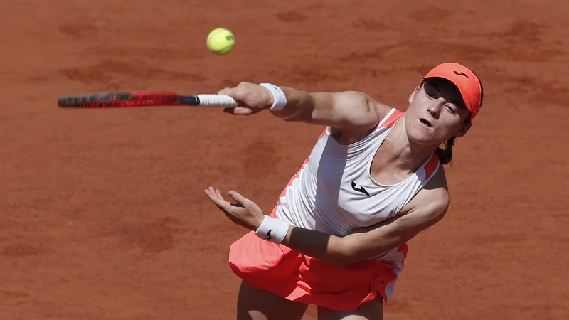 Fotografija: Tamara Zidanšek je tudi v polfinalu večkrat opozorila nase, vendar pa tokrat le ni uprizorila novega podviga. FOTO: Benoit Tessier/Reuters