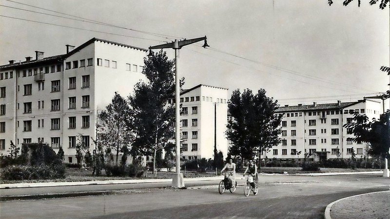 Fotografija: Do junija 1950 so zgradili vseh šest Ravnikarjevih blokov. FOTO: hrani Goriški muzej