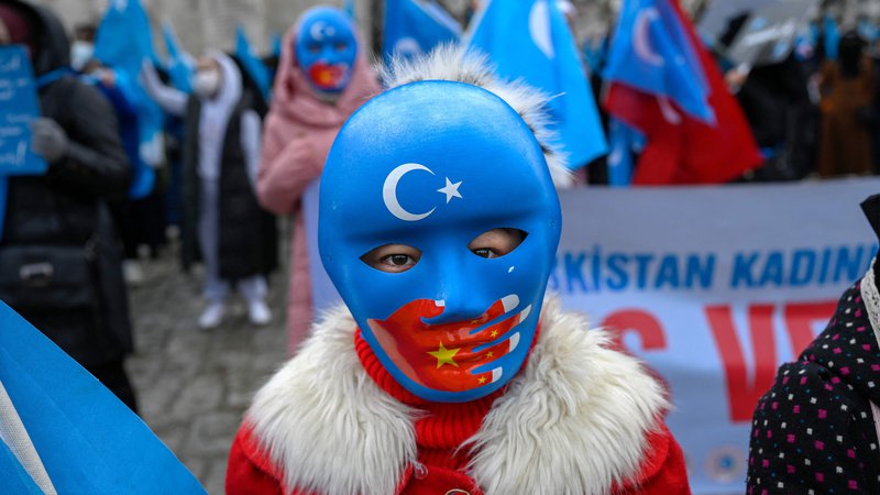 Fotografija: Peking bi rad izbrisal versko in kulturno identiteto Ujgurov.
FOTO: Bülent Kiliç/AFP
