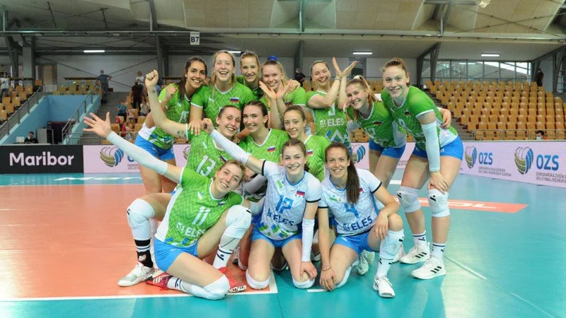 Fotografija: Slovenske odbojkarice so letošnjo srebrno evropsko ligo končale z bronom. FOTO: Aleš Oblak/OZS
