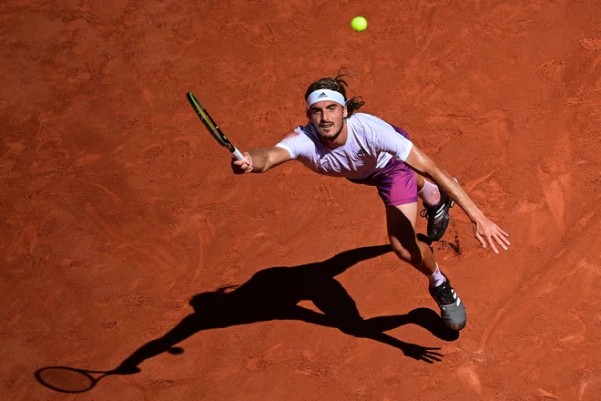 Stefanos Tsitsipas se je pogumno boril, toda to je bilo premalo za Novaka Đokovića. FOTO: Martin Bureau/AFP