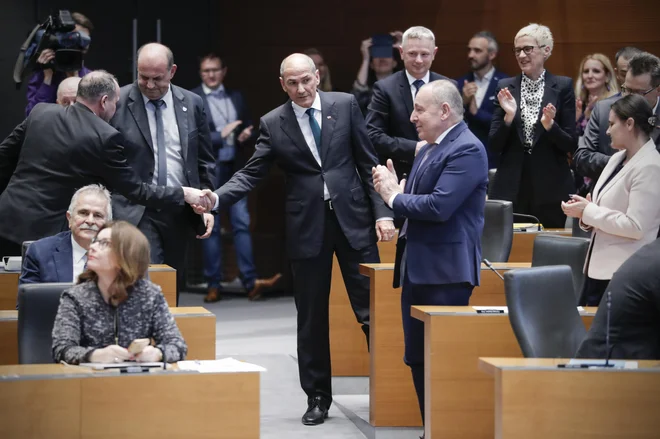 V delu opozicije so v predstavitvi poslanskih stališč ponovili svoje dvome o izkušenosti kandidata Marjana Dikaučiča. FOTO: Uroš Hočevar/Delo