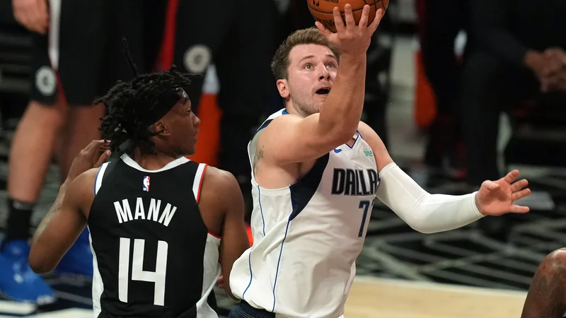 Fotografija: Ljubljančan je postal prvi košarkar po Timu Duncanu, ki se je v svojih prvih treh sezonah igranja v NBA vsaj dvakrat uvrstil v najboljšo peterko. FOTO: Kirby Lee/Usa Today Sports