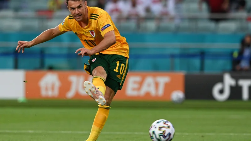 Fotografija: Aaron Ramsey je dosegel prvi gol za Wales. FOTO: Ozan Kose/AFP