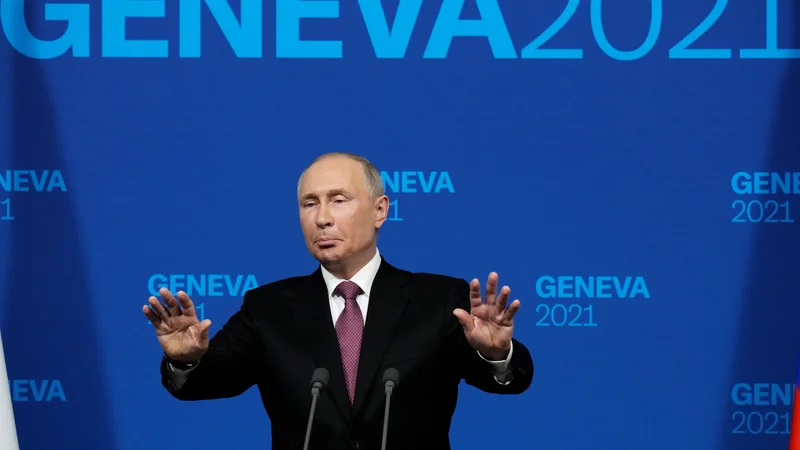 Fotografija: Ruski predsednik Vladimir Putin v Ženevi: Tudi zahod ima težave s človekovimi pravicami. FOTO: Pool/Reuters