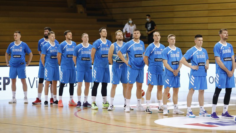 Fotografija: Slovenski košarkarji so uspešno začeli pot proti kvalifikacijam za OI. FOTO: Matija Djanješić/Cropix
