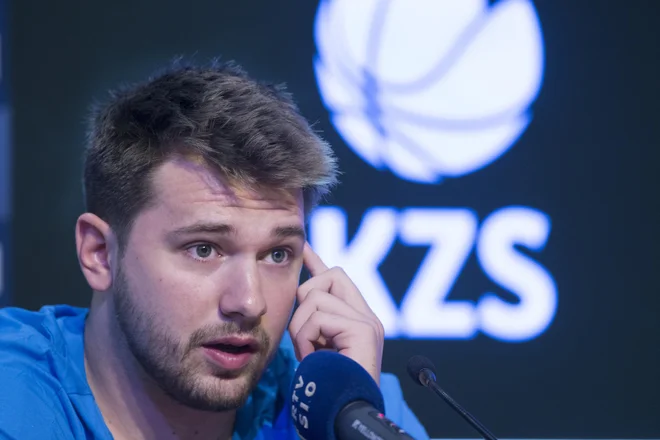 Dallasov zvezdnik vztraja, da ni še ničesar dosegel v ligi NBA. FOTO: Jure Eržen/Delo