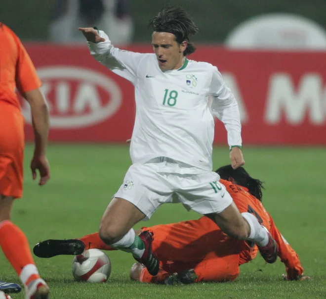 Svoj prvi reprezentančni gol od trinajstih je Milenko Aćimović dosegel&nbsp; proti vzhodnim sosedom. FOTO: Tomi&nbsp;Lombar