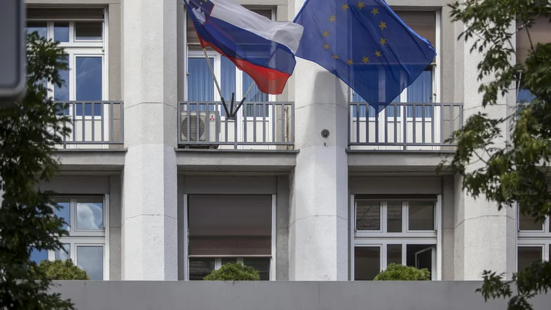 Fotografija: V Banki Slovenije opozarjajo, da je v prihodnje negotova vzdržnost ustvarjenih dobičkov bank, ki so po njihovi oceni posledica enkratnih dejavnikov. FOTO: Voranc Vogel/Delo