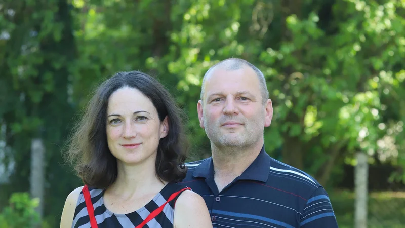 Fotografija: Starša Tamare Zidanšek, mama Lidija in oče Božidar: »Brez velikih porazov ni velikih zmag. Kdor ne zna izgubiti, tudi ne zna zmagati.« FOTO: Andrej Pratnemer