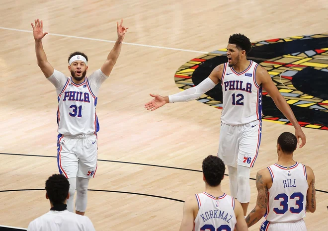 Seth Curry in Tobias Harris sta prinesla zmago Philadelphii. FOTO:&nbsp;Kevin C. Cox/AFP