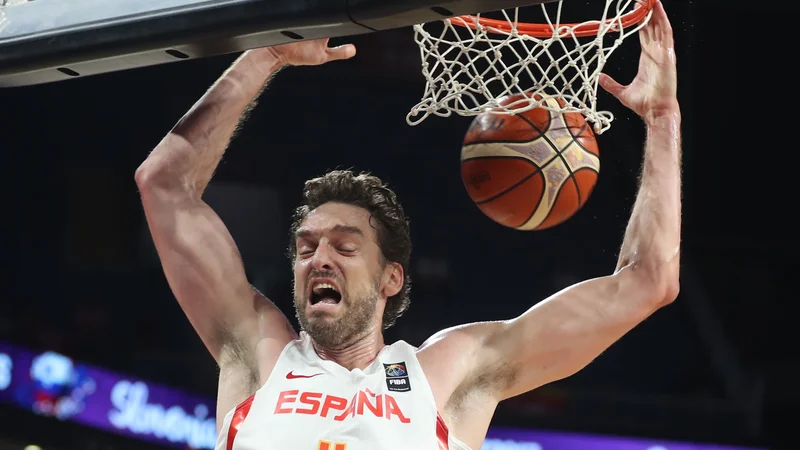 Fotografija: Pau Gasol bo zabijal tudi v Tokiu. FOTO: Osman Orsal/Reuters