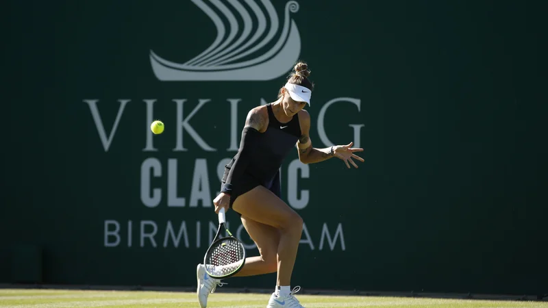 Fotografija: Polona Hercog pred Wimbledonom še ni tekmovalno nabrušena. FOTO: Matthew Childs/Reuters