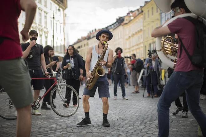 Mesta brbotajo od kulturnih dogodkov in koncertov. FOTO: Jure Eržen