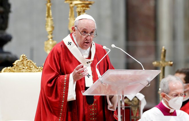 Številni ameriški škofje so pri vprašanju prekinitve nosečnosti bolj konservativni od papeža Frančiška. FOTO: Remo Casilli/Reuters