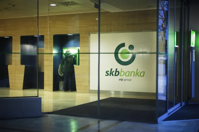 Podjetja povprašujejo po financiranju dolgoročnih naložb, občani pa predvsem po stanovanjskih kreditih, ugotavljajo na SKB banki. FOTO: Jure Eržen/Delo