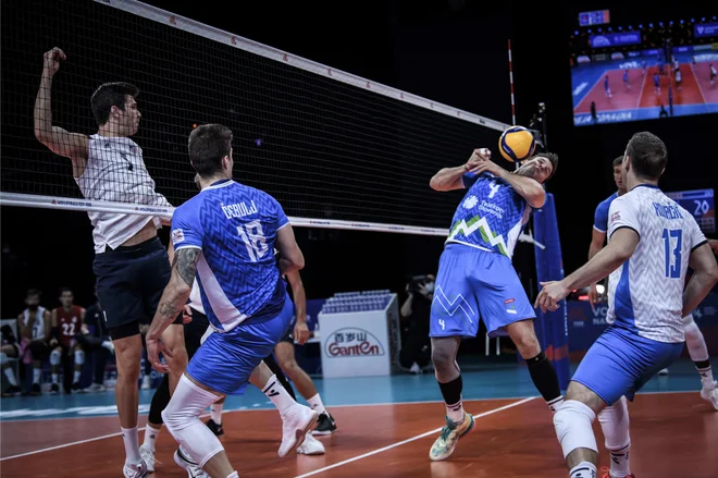 Slovenski odbojkarji so se izvklekli iz vseh ameriških pasti. FOTO: FIVB