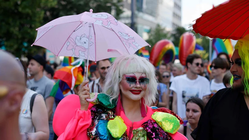 Fotografija: Konec tedna je v Varšavi potekala velika parada ponosa. FOTO: Wojtek Radwanski/AFP