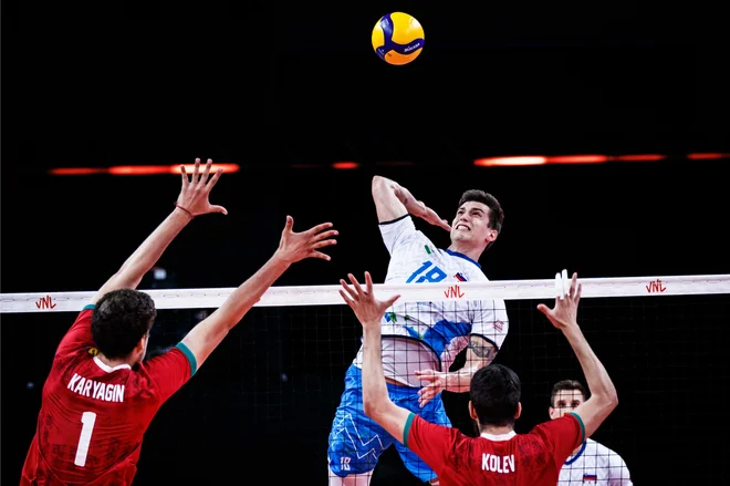 Klemen Čebulj je bil spet dejaven v napadu. FOTO: FIVB